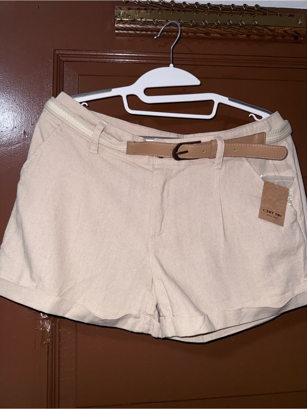 Cream Women's Casual Belted Shorts